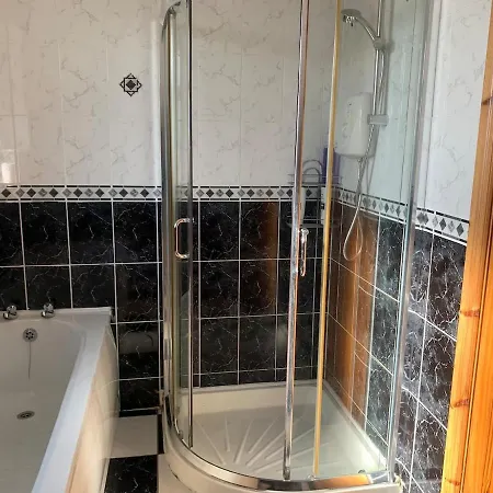 39 Woodview * Listowel